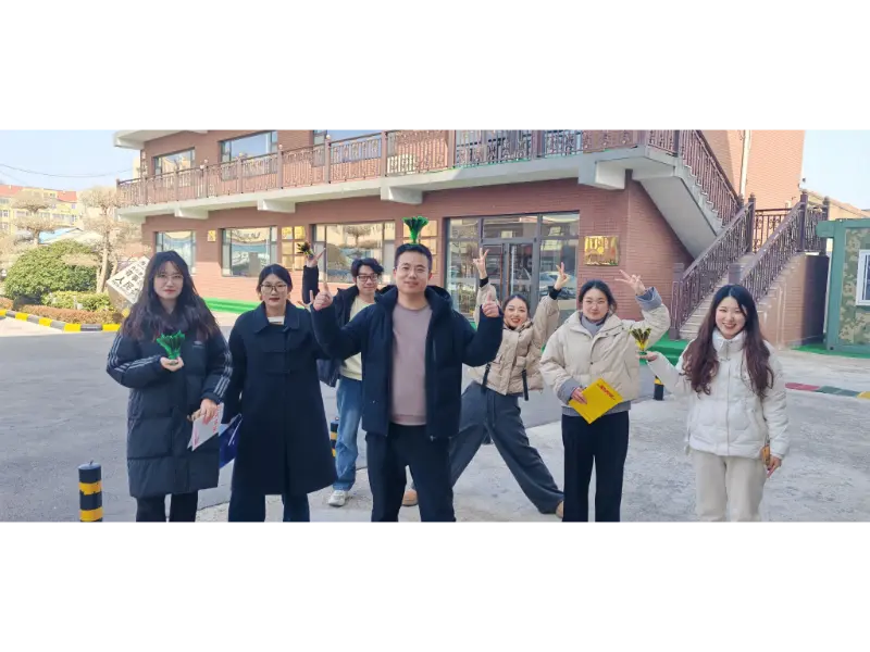 Maotong Venkovní kopání míčku po obědě